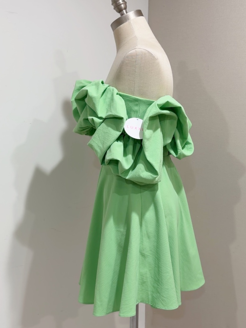 Luxxel Women's Pistachio-colored Off-the-shoulder Ruffle Mini Dress Size S - Picture 5 of 11